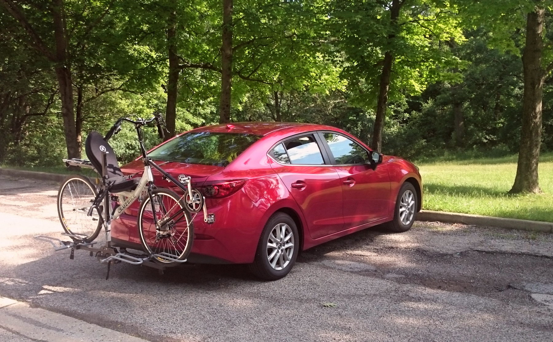 2016_Mazda_Cruzbike2_crop